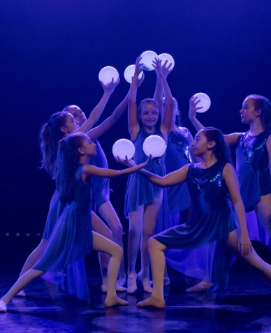 Image 1 &agrave; propos de L&eacute;zignan-danse
